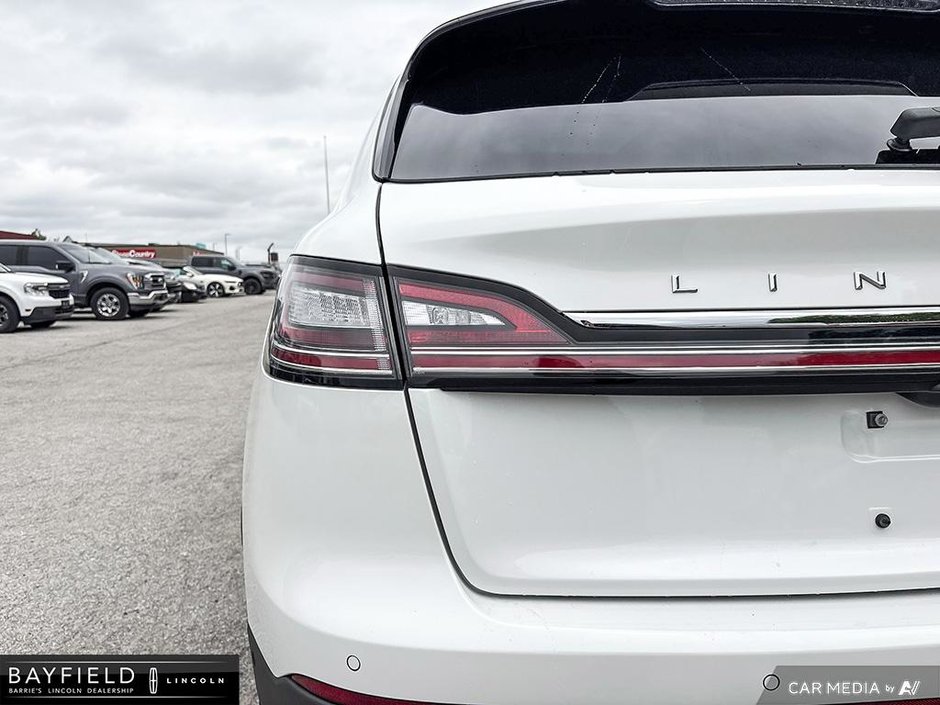 2023 Lincoln NAUTILUS Reserve-11