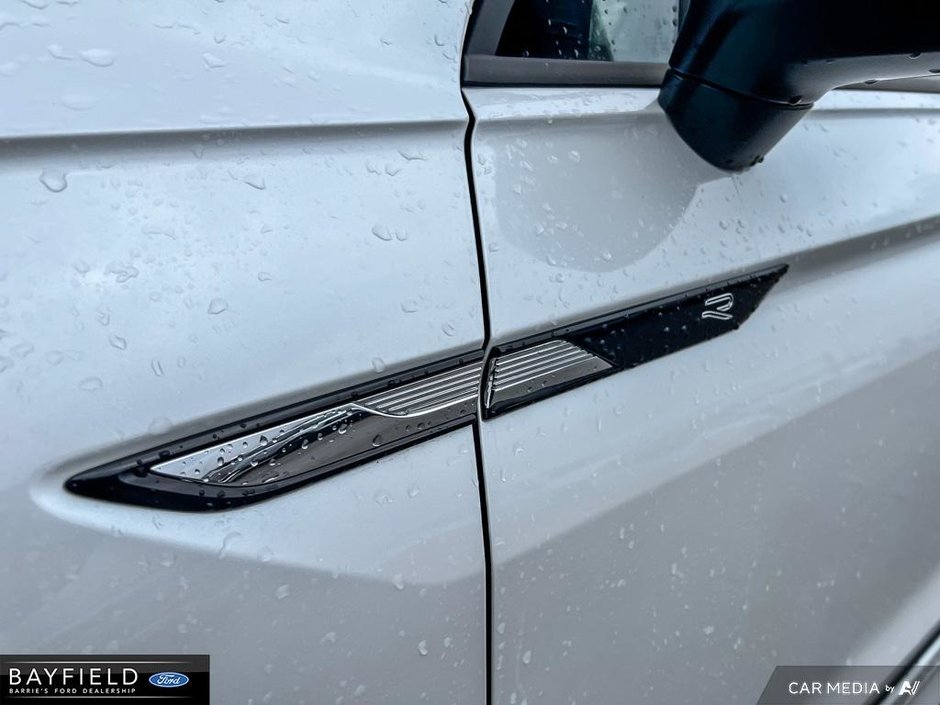 2022 Volkswagen Tiguan Comfortline R-Line Black Edition-6
