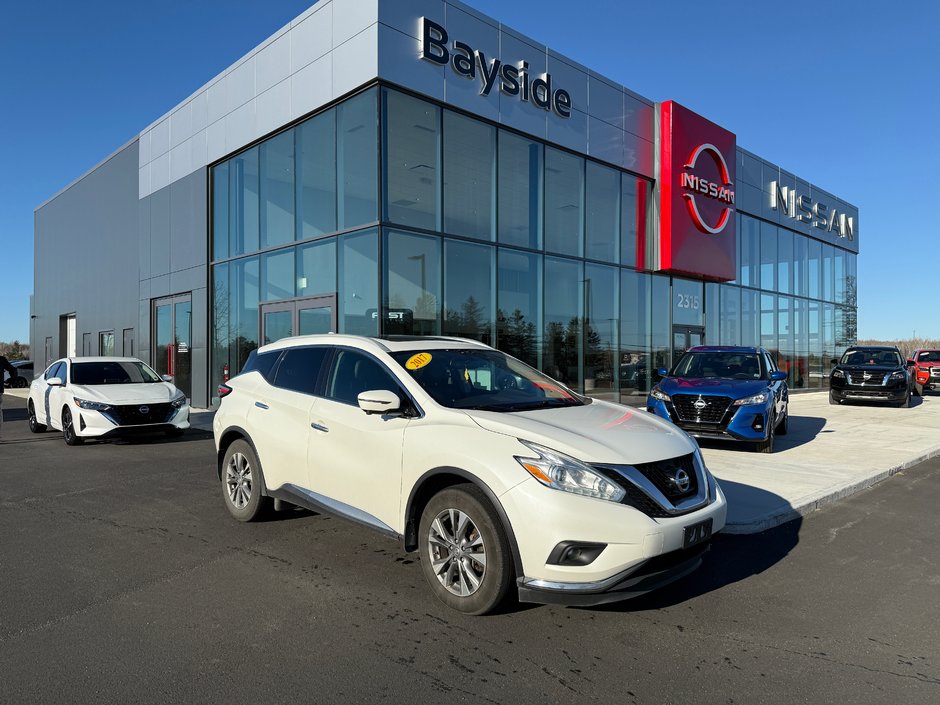 2017  Murano SL AWD CVT (2) in Bathurst, New Brunswick