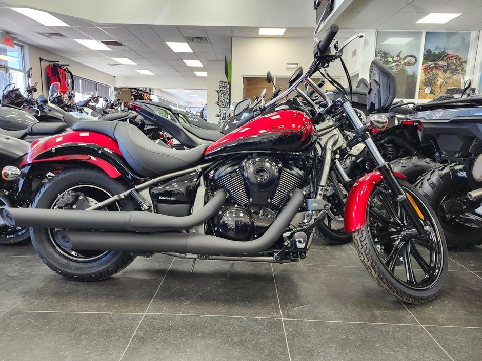 Kawasaki Vulcan 900 Custom L’esprit d’un rebelle 2025