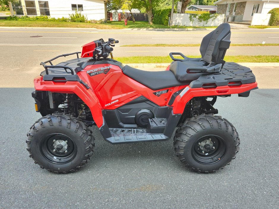 Polaris Sportsman 570 Touring DE BASE INDY RED 2025