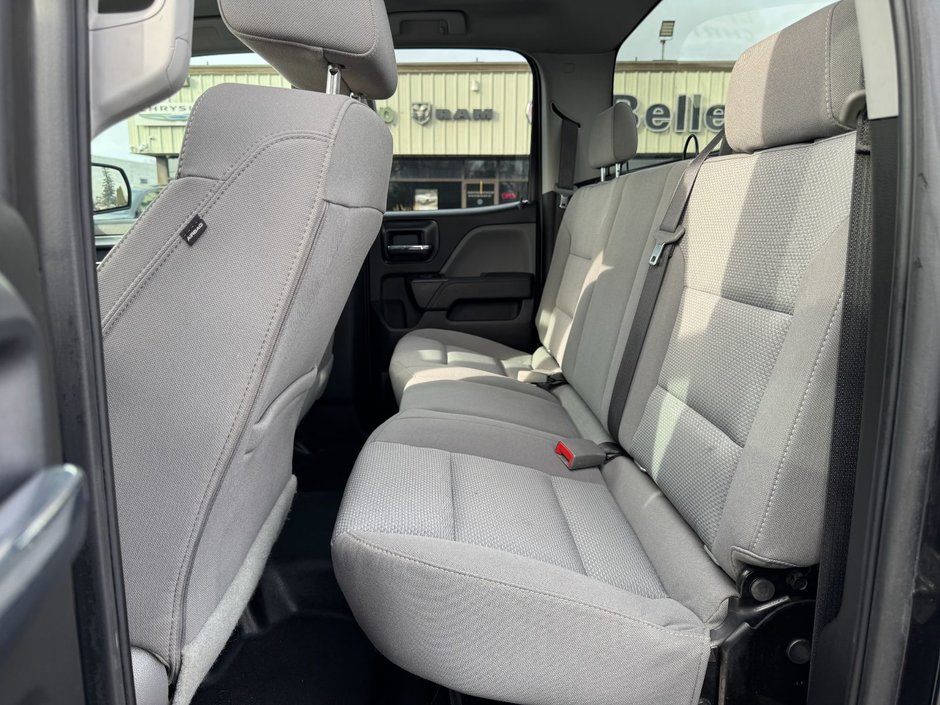 2018 Chevrolet Silverado 1500-24