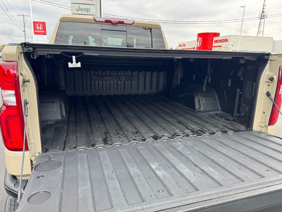 2023 Chevrolet Silverado 1500 ZR2-33