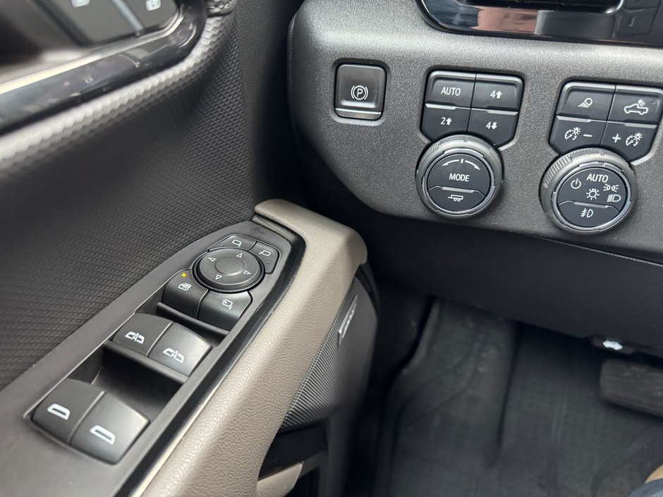 2023 Chevrolet Silverado 1500 ZR2-12