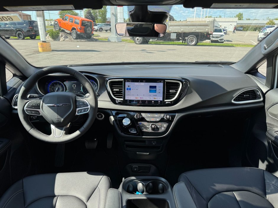 Chrysler Grand Caravan SXT 2026