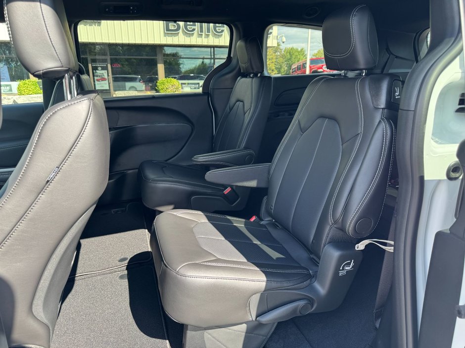 Chrysler Grand Caravan SXT 2026