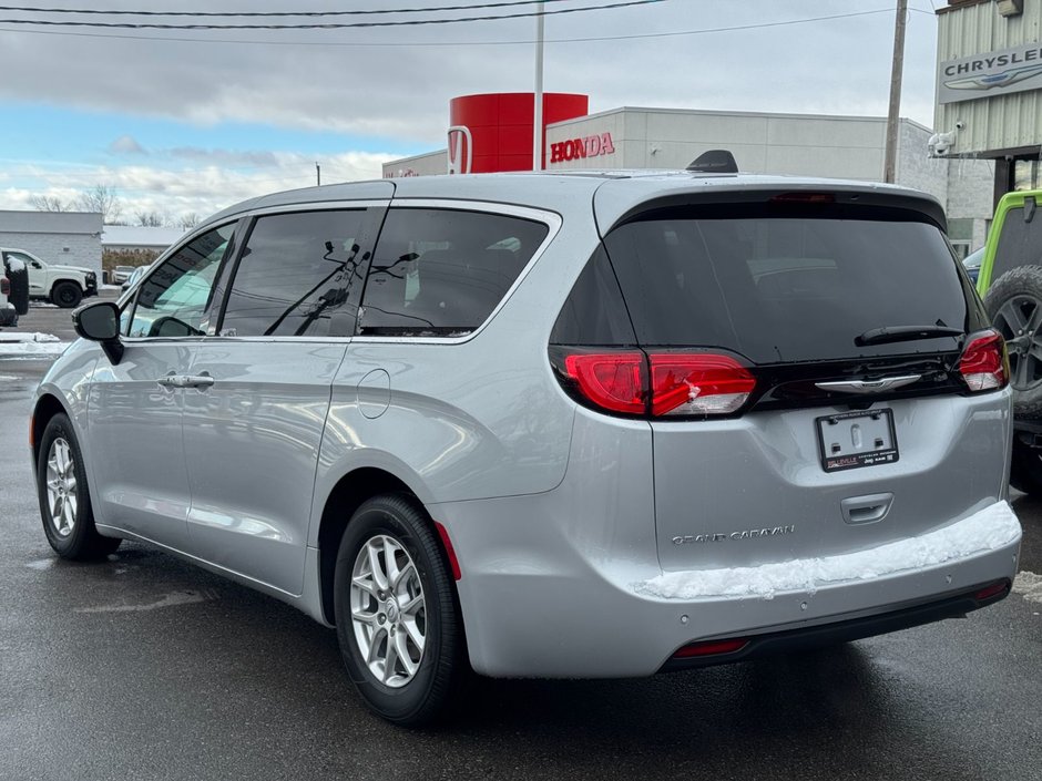 2026 Chrysler Grand Caravan SXT