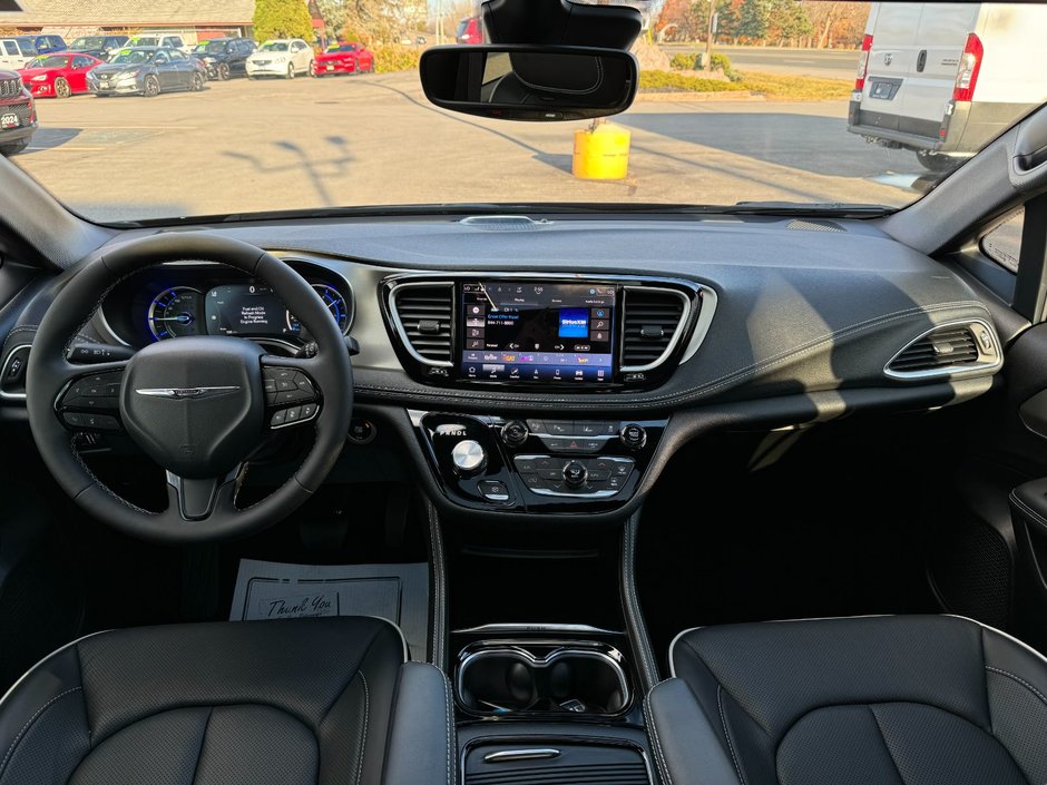 Chrysler Pacifica Hybrid PREMIUM S APPEARANCE 2024