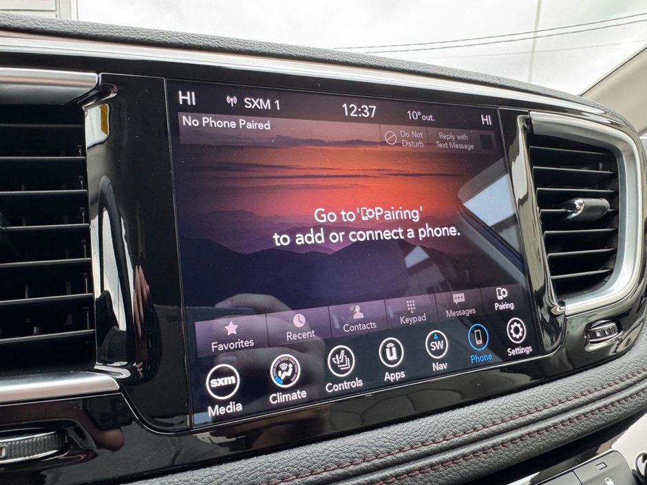 2020 Chrysler Pacifica Limited Limited / Power Doors / Heated Leather Seats