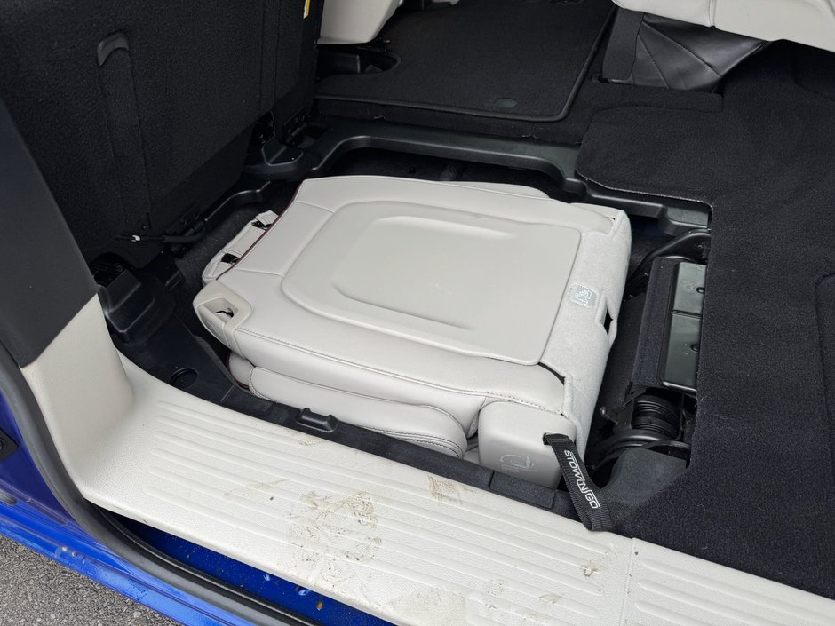 2020 Chrysler Pacifica Limited Limited / Power Doors / Heated Leather Seats