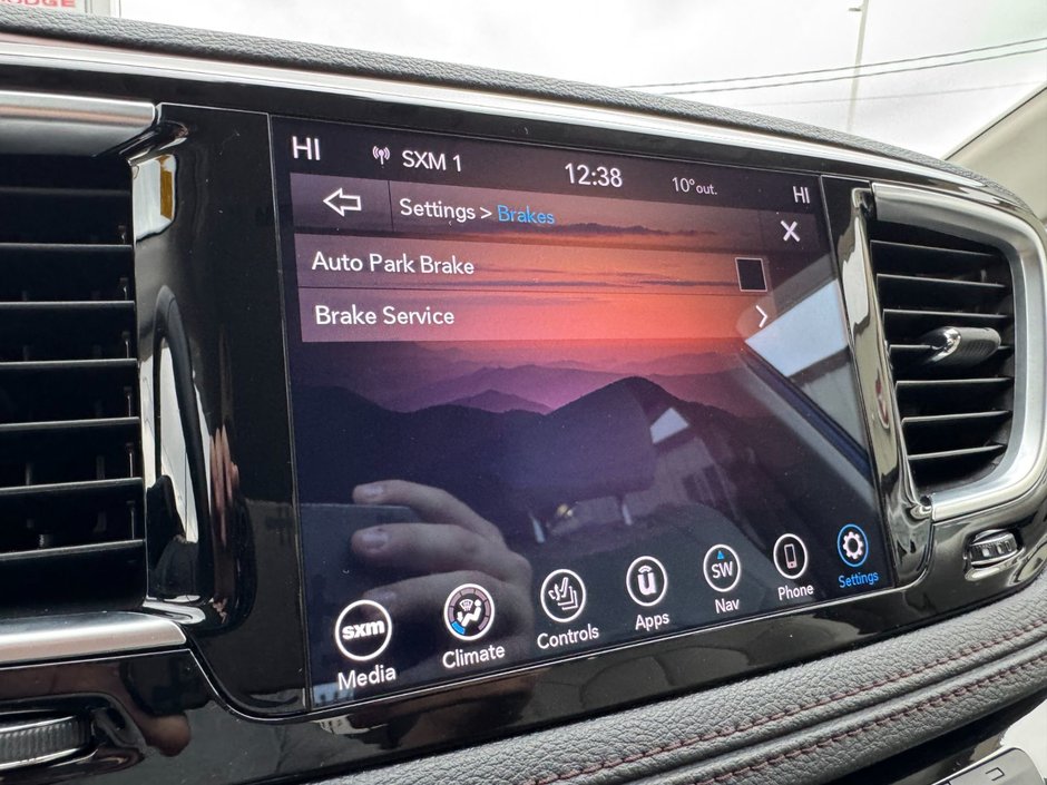 2020 Chrysler Pacifica Limited Limited / Power Doors / Heated Leather Seats