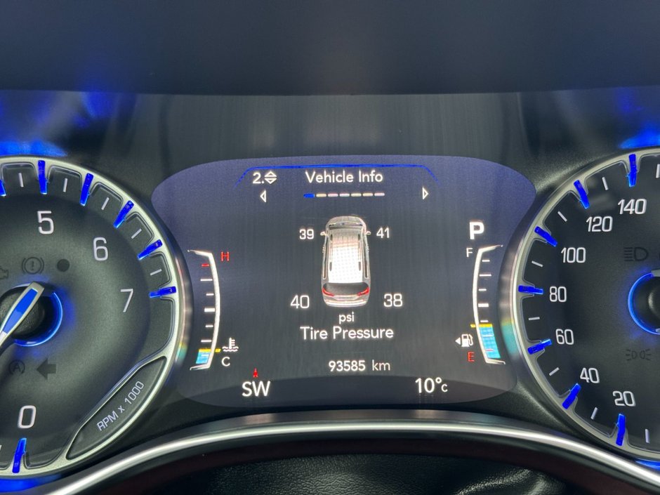 2020 Chrysler Pacifica Limited Limited / Power Doors / Heated Leather Seats