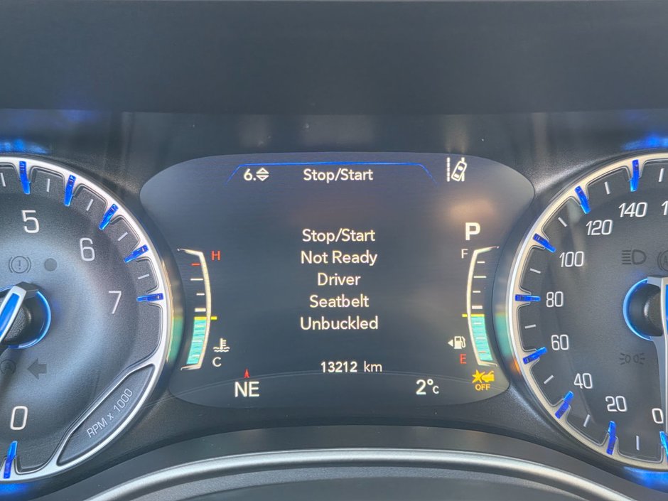 2024 Chrysler Pacifica Touring-L-18