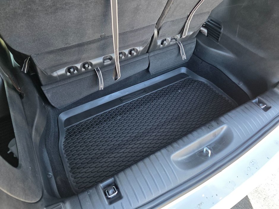 2024 Chrysler Pacifica Touring-L-59