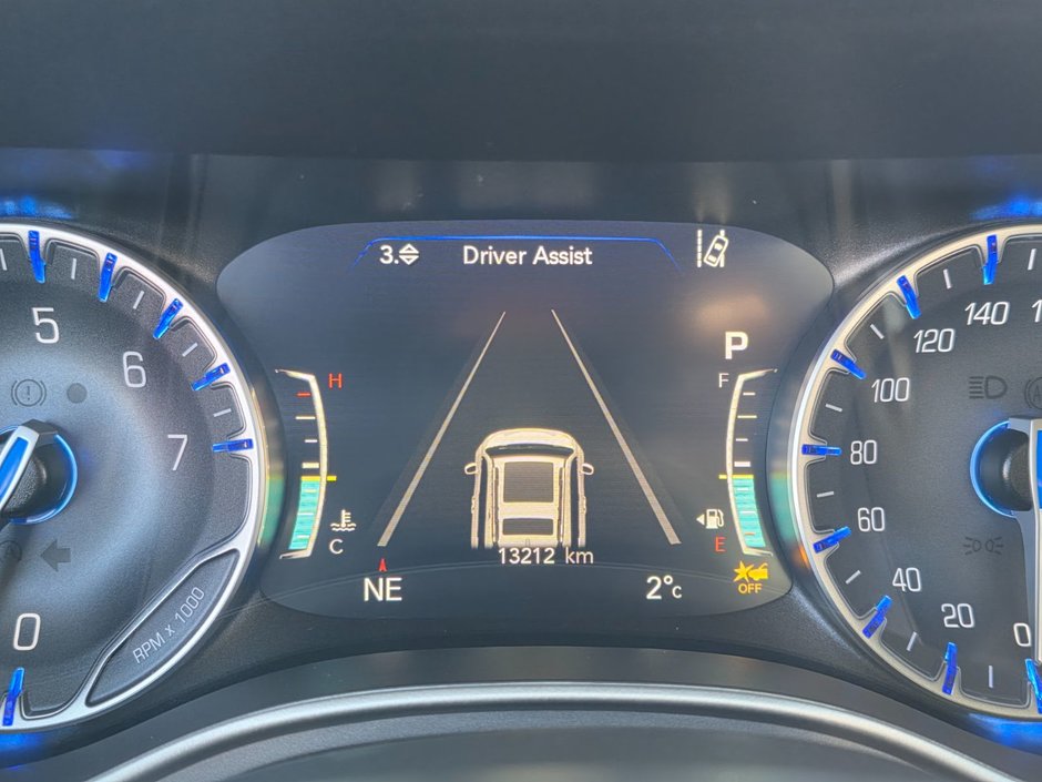 2024 Chrysler Pacifica Touring-L-15