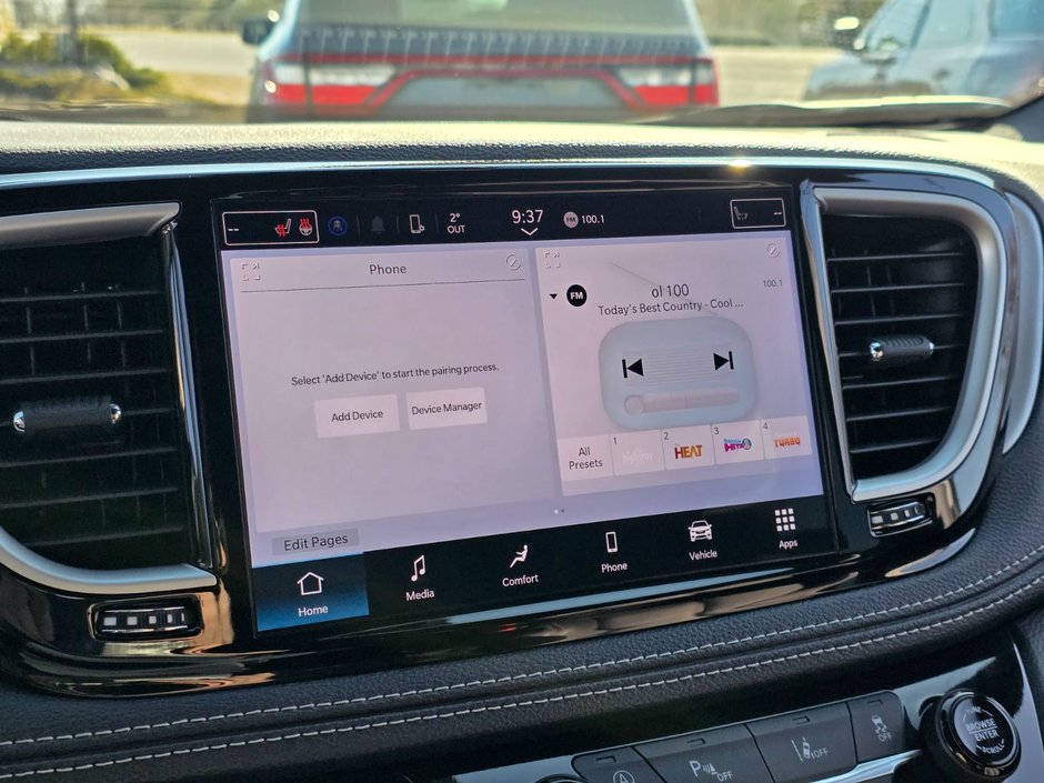 2024 Chrysler Pacifica Touring-L-24