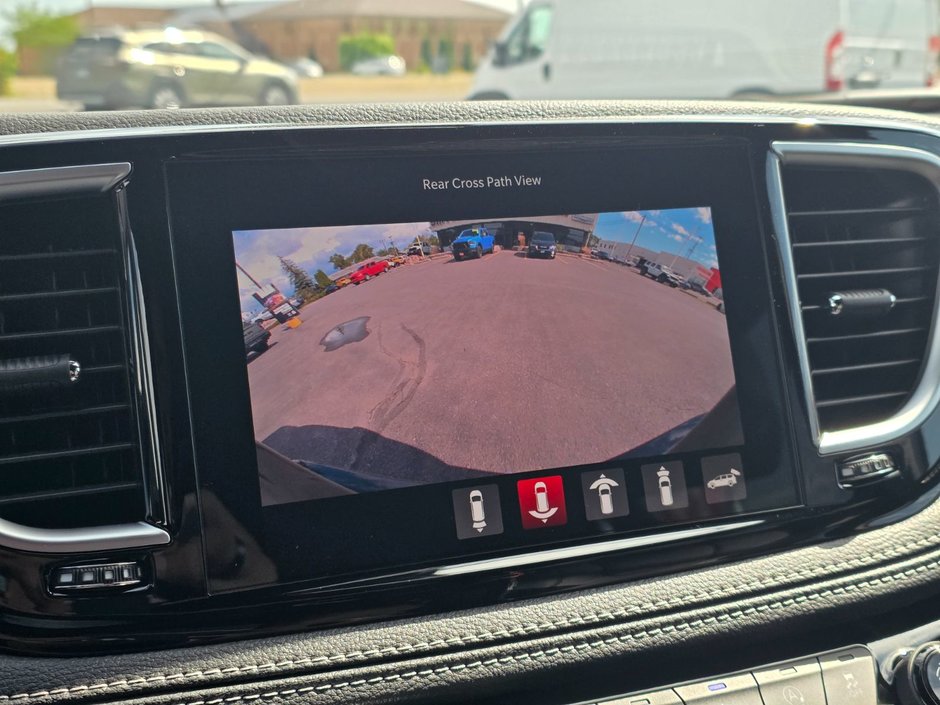 Chrysler Pacifica LIMITED AWD 2025