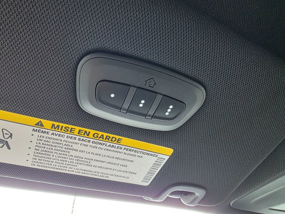 2025 Chrysler Pacifica SELECT AWD