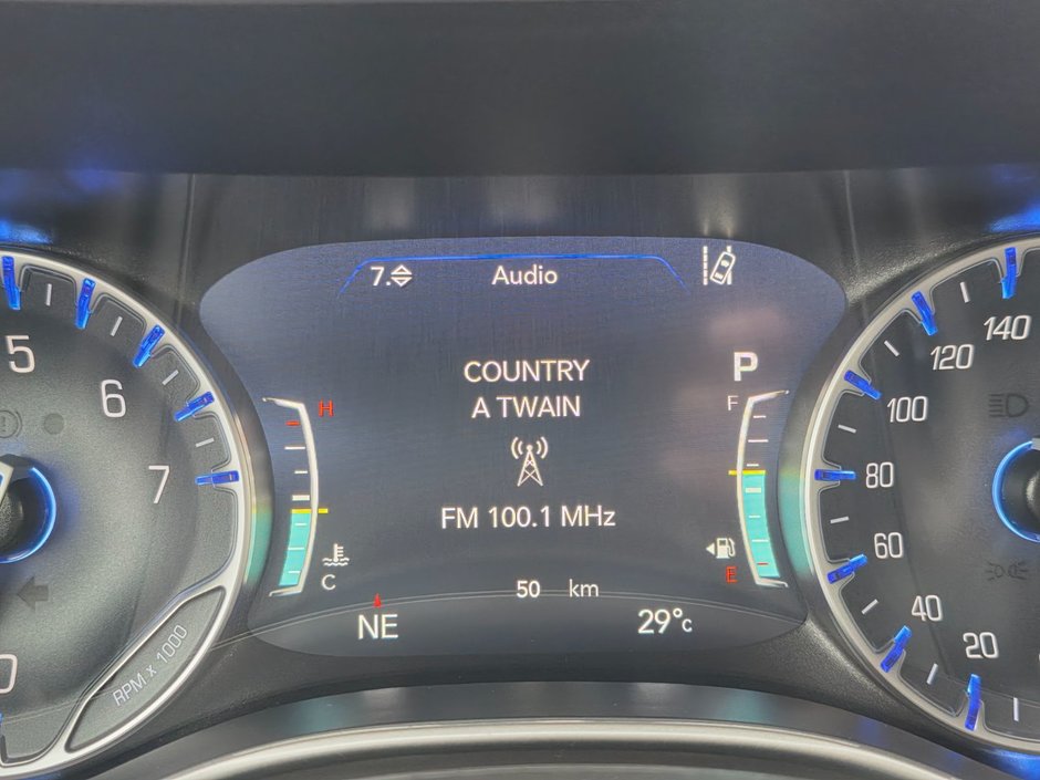 2025 Chrysler Pacifica SELECT AWD