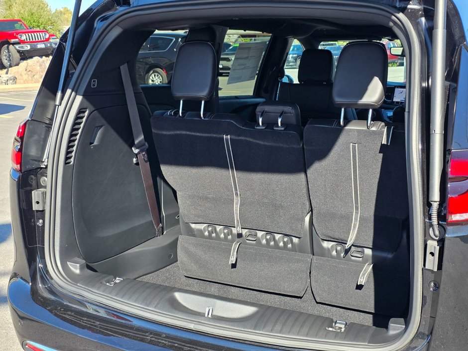 Chrysler PACIFICA SELECT AWD 2026