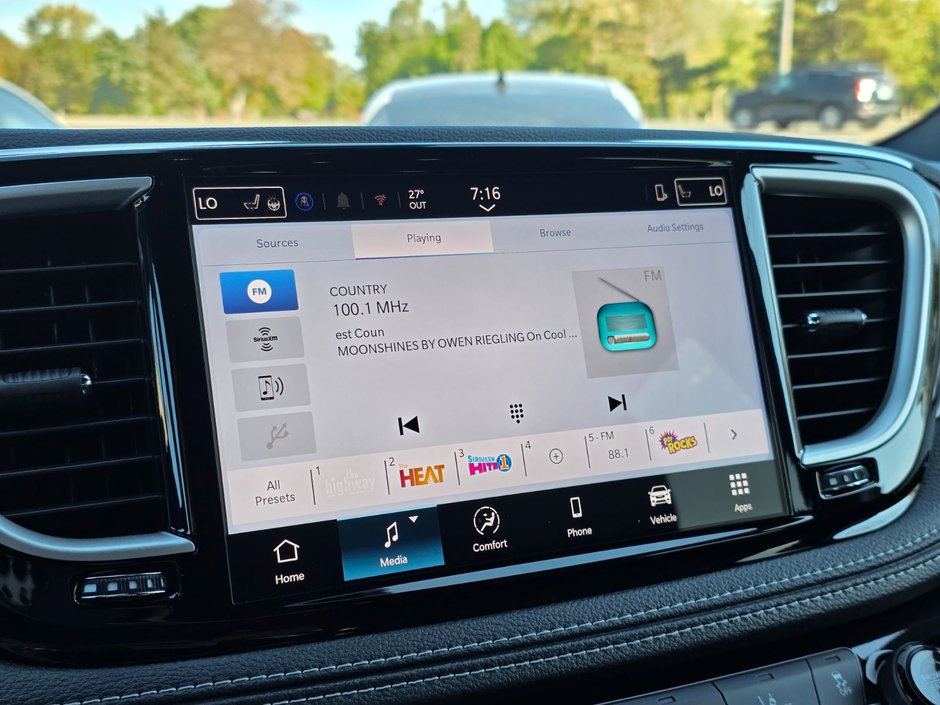 Chrysler PACIFICA SELECT AWD 2026