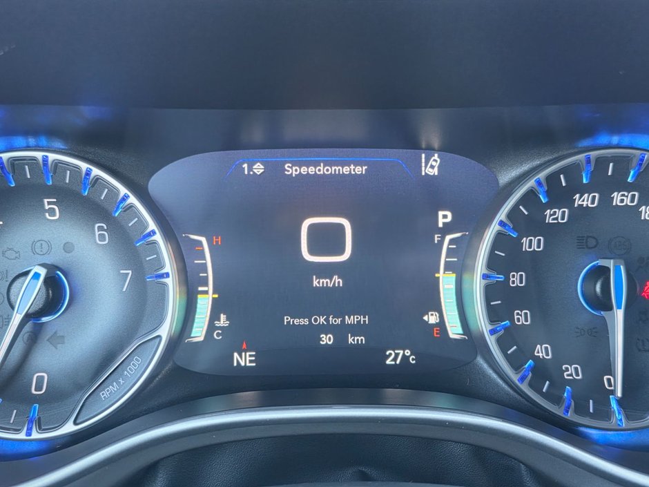 Chrysler PACIFICA SELECT AWD 2026