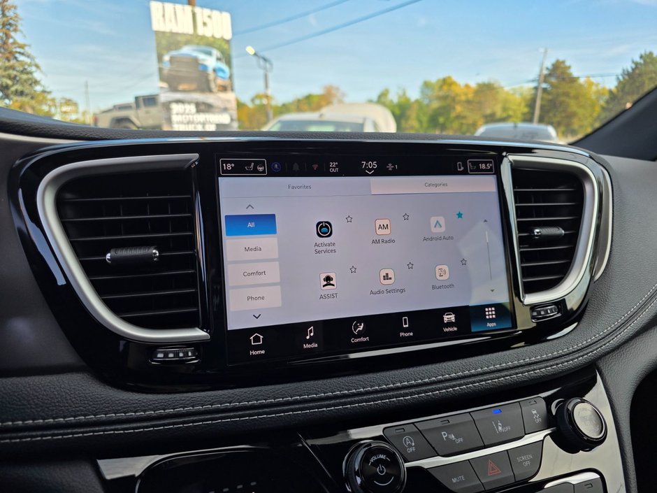 Chrysler PACIFICA SELECT AWD 2026