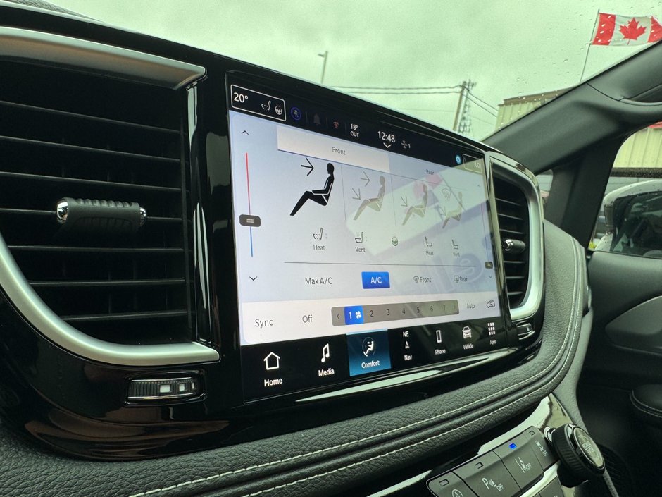 Chrysler PACIFICA LIMITED AWD 2026