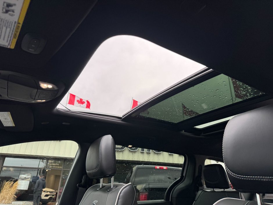 Chrysler PACIFICA LIMITED AWD 2026