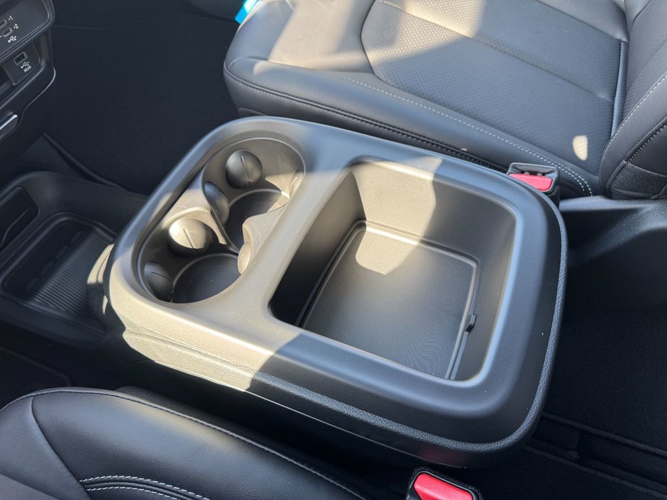 Chrysler PACIFICA SELECT AWD 2026