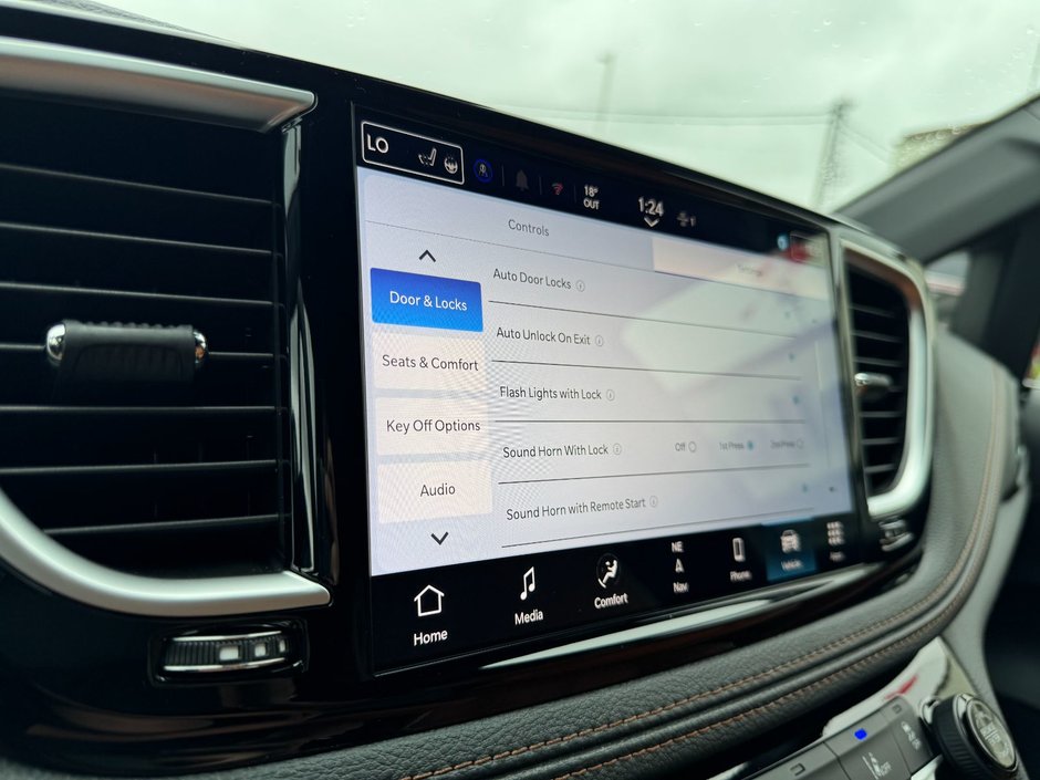 2026 Chrysler Pacifica PINNACLE