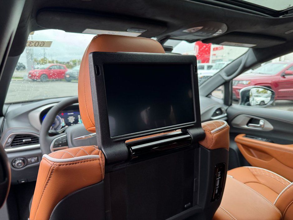 2026 Chrysler Pacifica PINNACLE