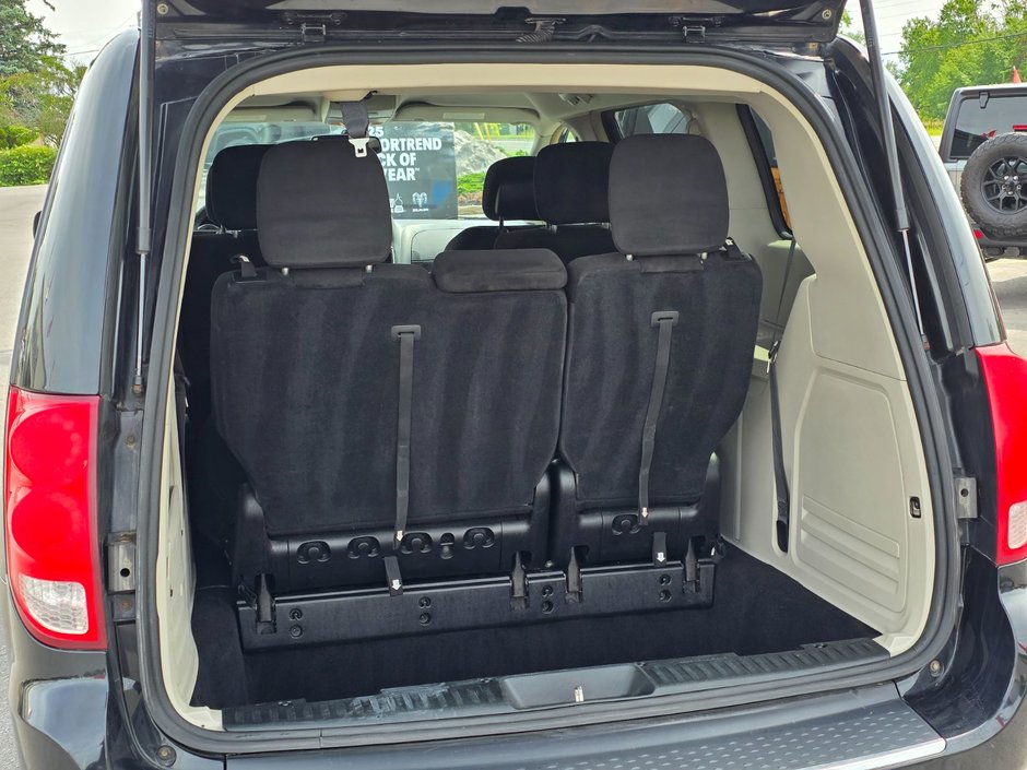 2016 Dodge Grand Caravan Crew
