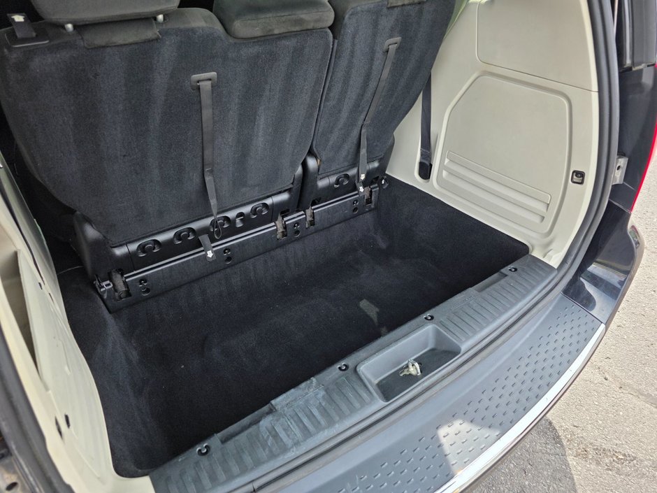 2016 Dodge Grand Caravan Crew
