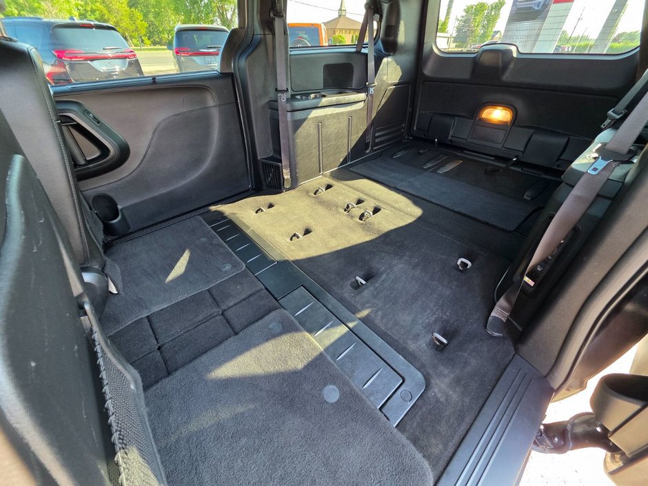 Dodge Grand Caravan Premium Plus 2020 Premium Plus / DVD / Power Doors
