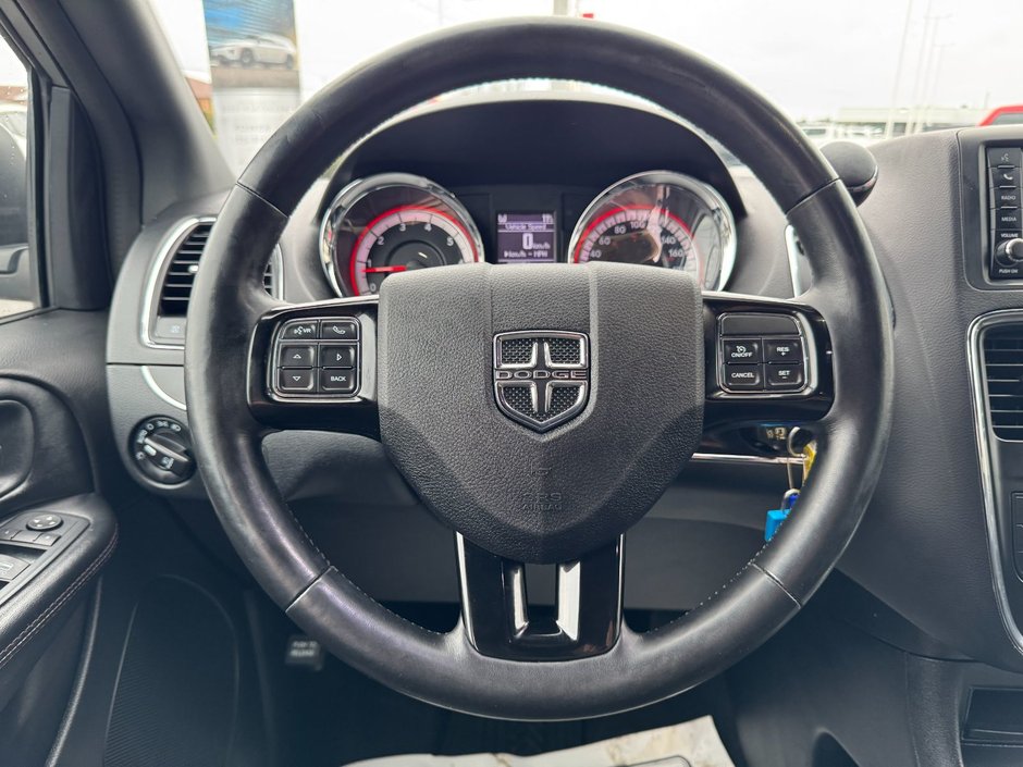 2020 Dodge Grand Caravan Premium Plus Premium Plus / DVD Video