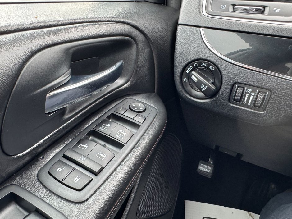 2020 Dodge Grand Caravan Premium Plus Premium Plus / DVD Video