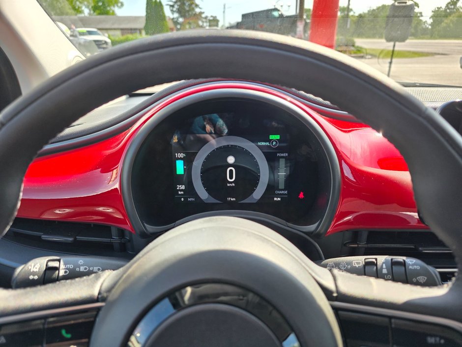 2025 Fiat 500e RED