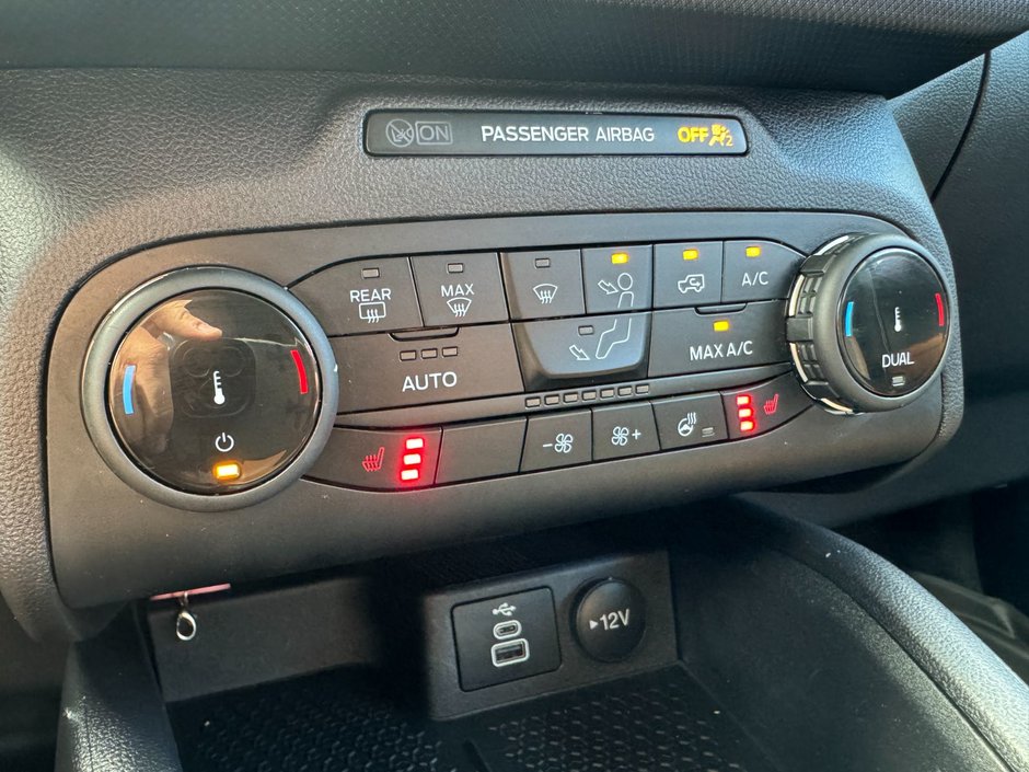 2023 Ford BRONCO SPORT Outer Banks Outer Banks / Heated Seats