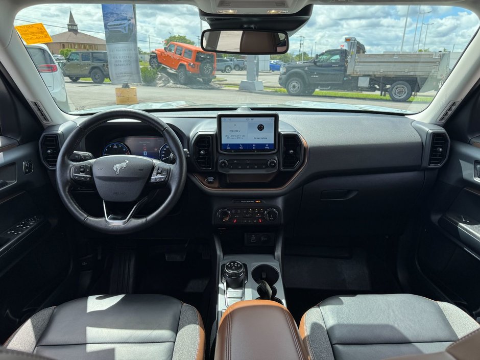 2023 Ford BRONCO SPORT Outer Banks Outer Banks / Heated Seats