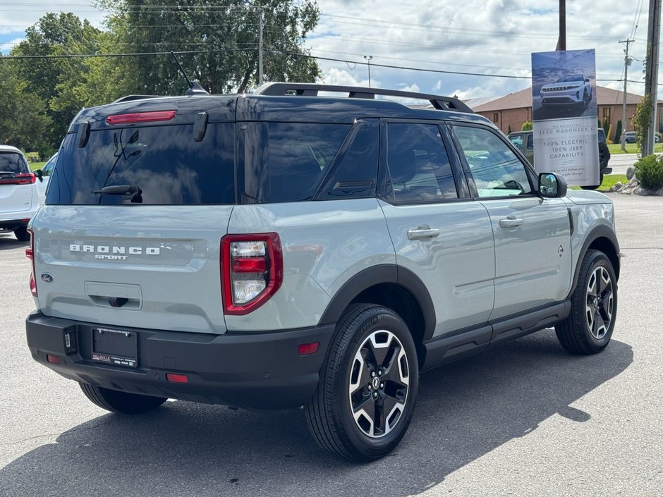 2023 Ford BRONCO SPORT Outer Banks Outer Banks / Heated Seats