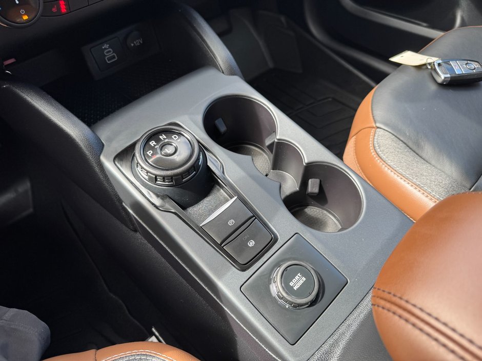 2023 Ford BRONCO SPORT Outer Banks Outer Banks / Heated Seats