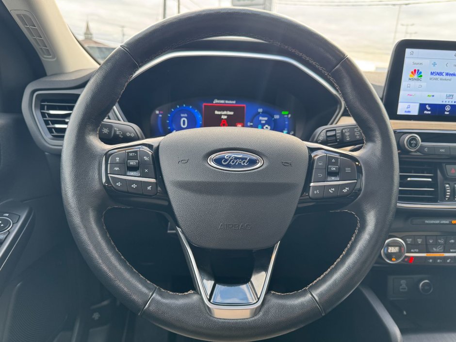 Ford Escape Titanium 2021-13