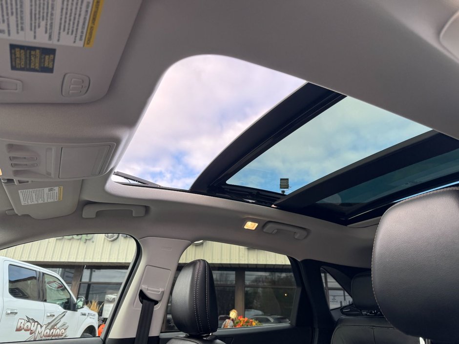 Ford Escape Titanium 2021-28