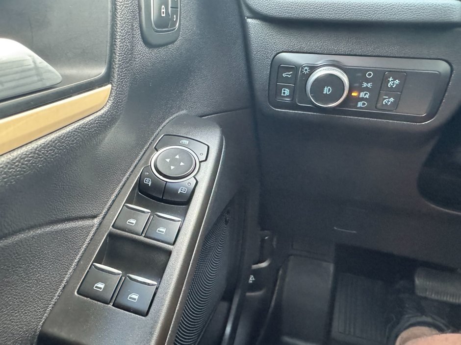 Ford Escape Titanium 2021-12