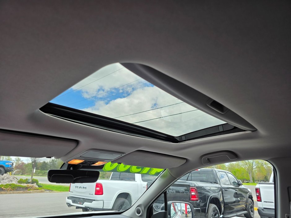 2022 Honda Pilot EX-L EX-L / Moonroof / 3rd row seats