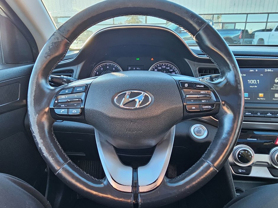 Hyundai Elantra Preferred 2019-9