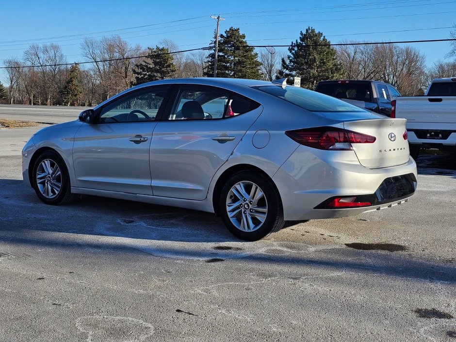 Hyundai Elantra Preferred 2019-5