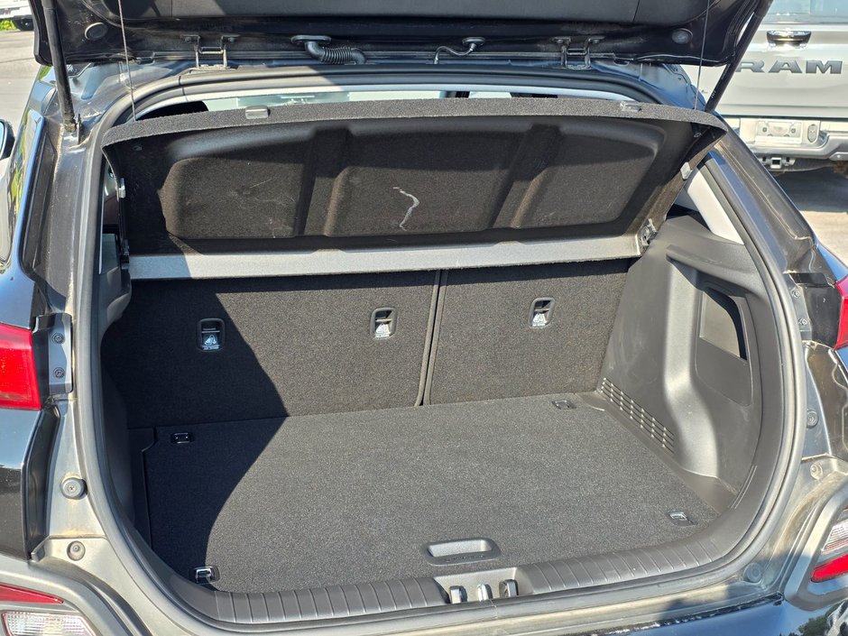 Hyundai Kona 2.0L Preferred 2019 2.0L Preferred / Heated Seats and Steering / Heads