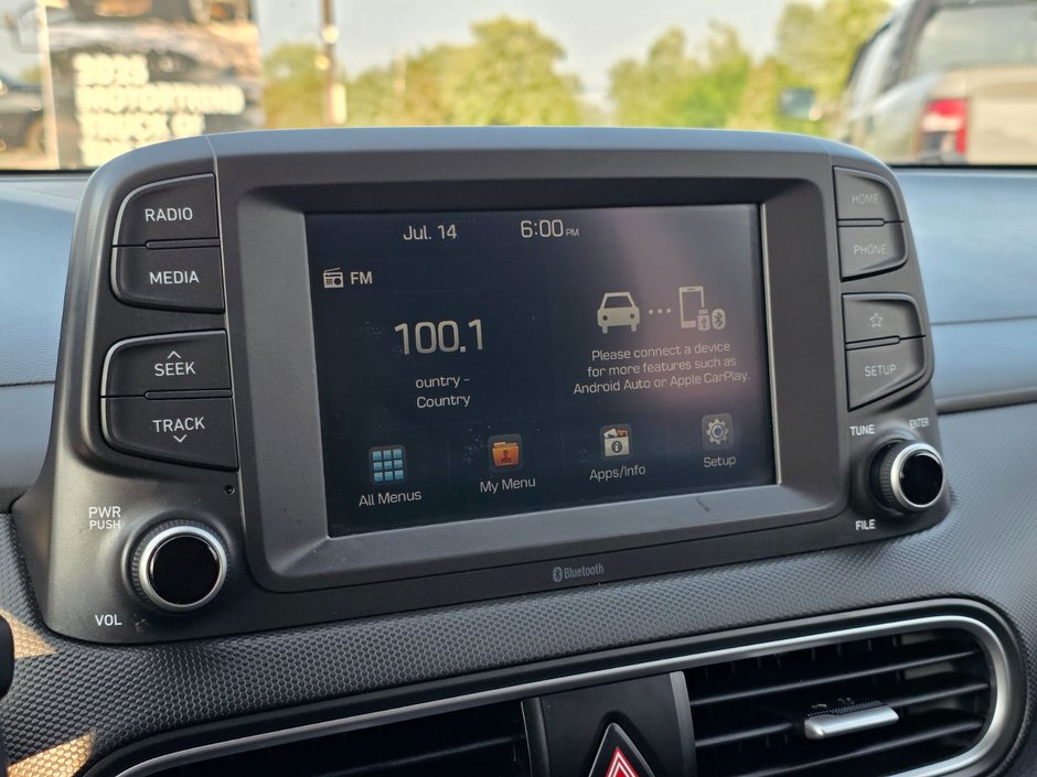 Hyundai Kona 2.0L Preferred 2019 2.0L Preferred / Heated Seats and Steering / Heads